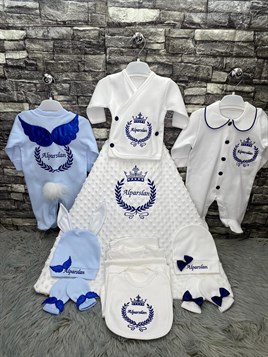 13 lu Bebek  Hastane Çıkışı İsimli Lacivert renk İşlemeli İsme Özel Nohut Battaniyeli  Erkek Bebek Seti